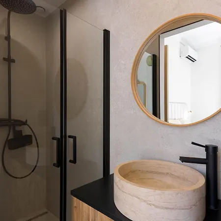 Gerorges Clemenceau By Halldis Apartamento